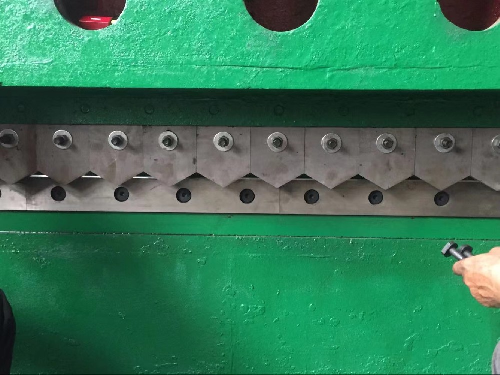 Steel mesh machine 160T